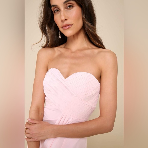 Sz M - NWOT Lulus Splendid Aura Light Pink Chiffon Pleated Strapless Maxi Dress - Picture 4 of 9